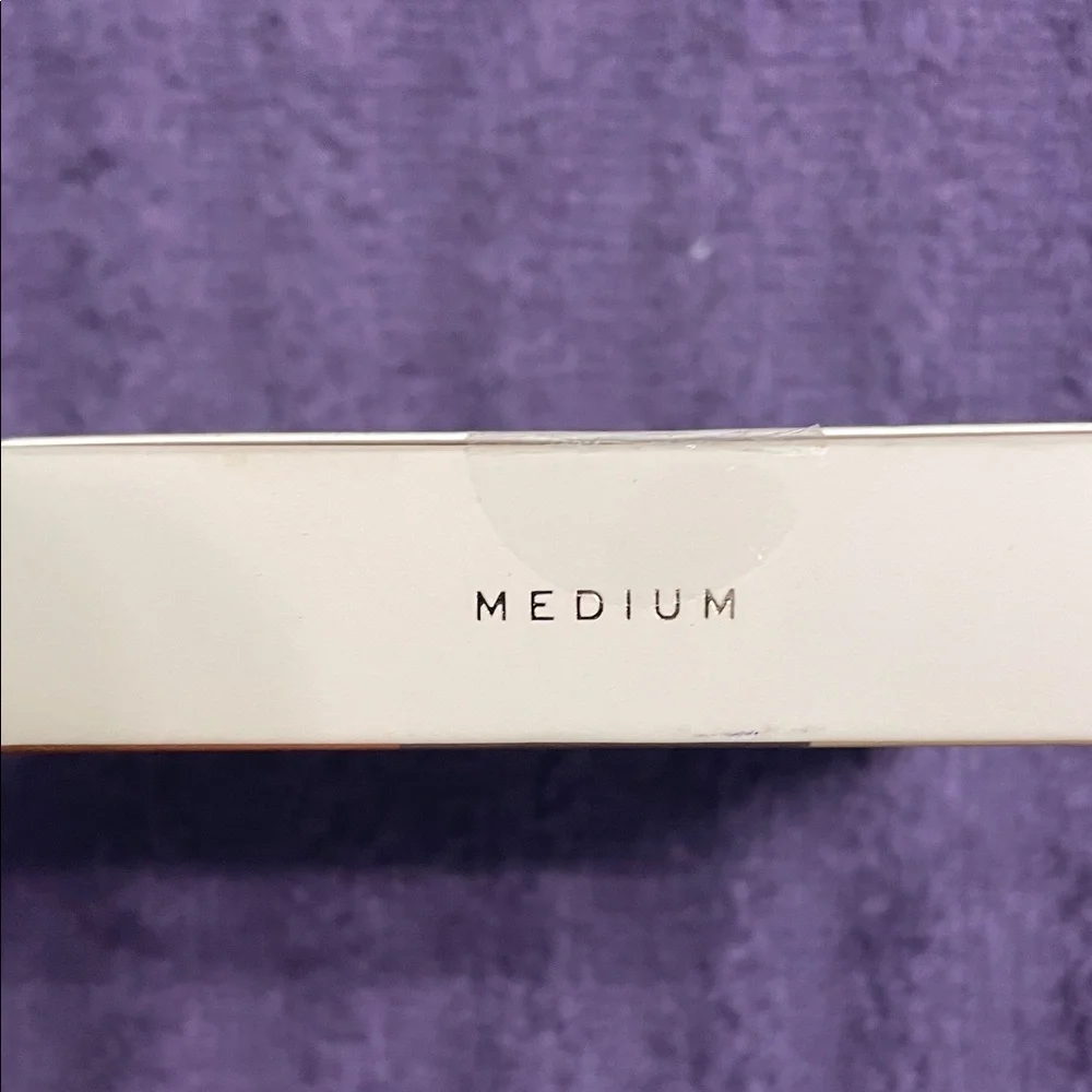 Revolution Contour Powder Compact - Medium
